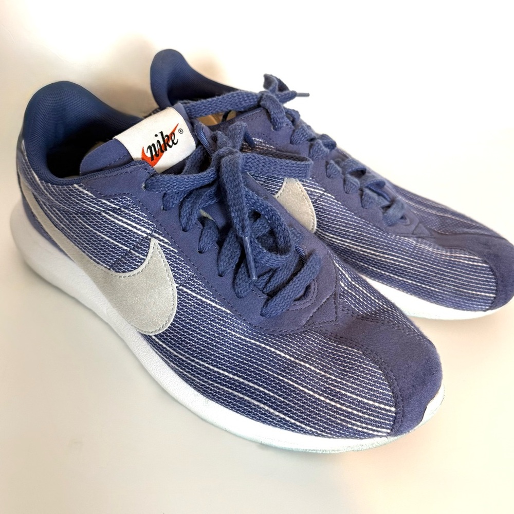 NIKE Roshe LD 1000 Sneakers Womens 8 Blue Shoes Footwear Fashion Active Sports